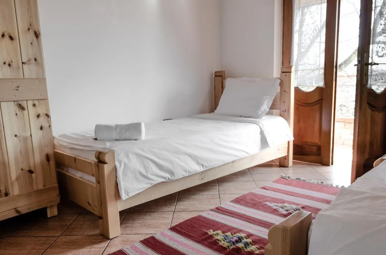 Maison d'hôtes Hotel Alpeta Agrotourism&Winery - Roshnik , Berat