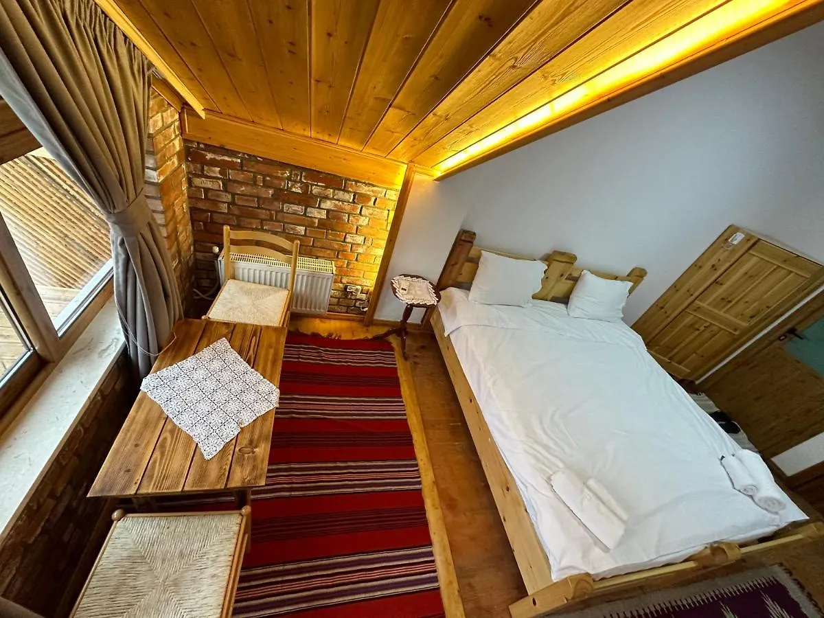 Hotel Alpeta Agrotourism&Winery - Roshnik , Berat 0*,