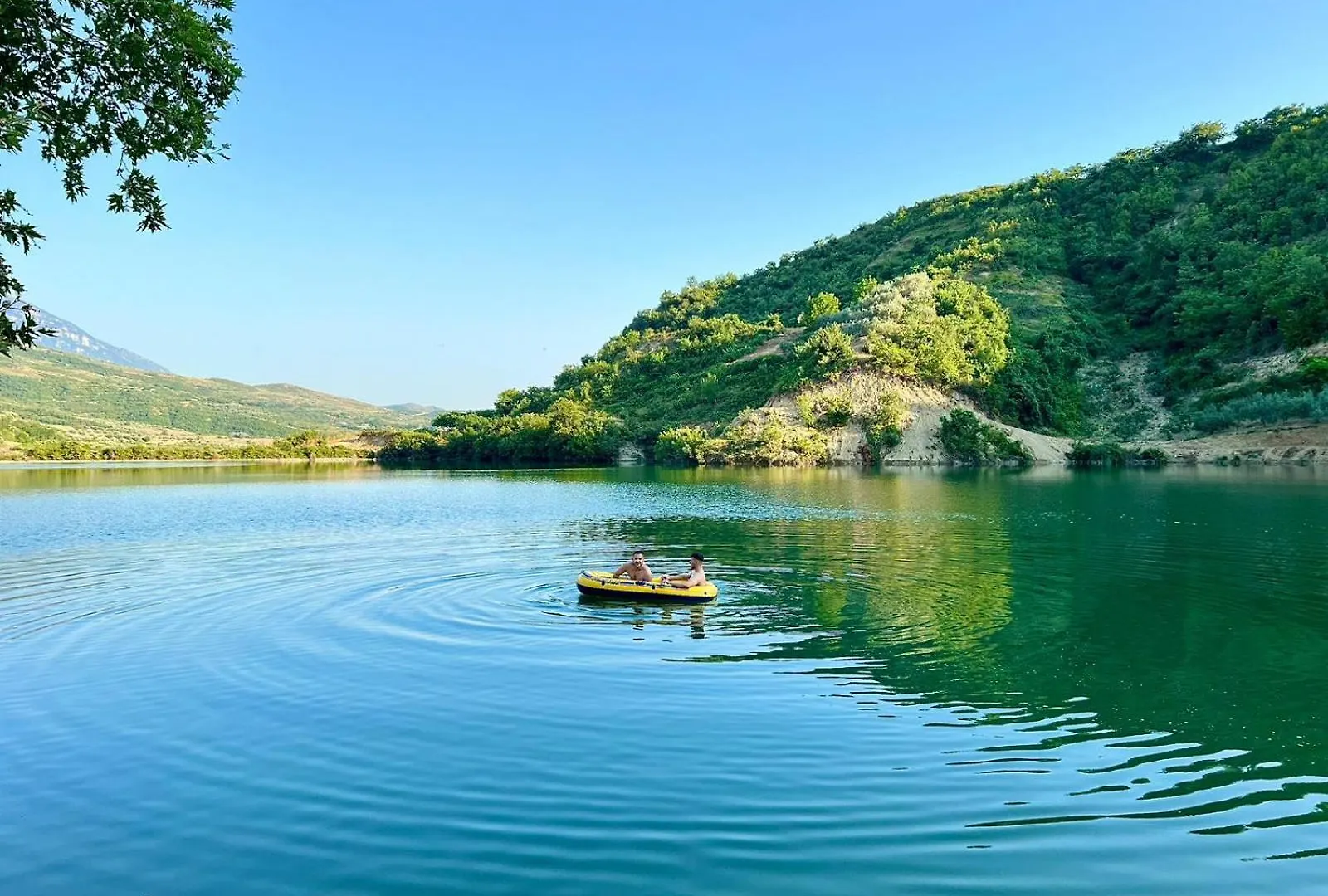 Hotel Alpeta Agrotourism&Winery - Roshnik , Berat Maison d'hôtes